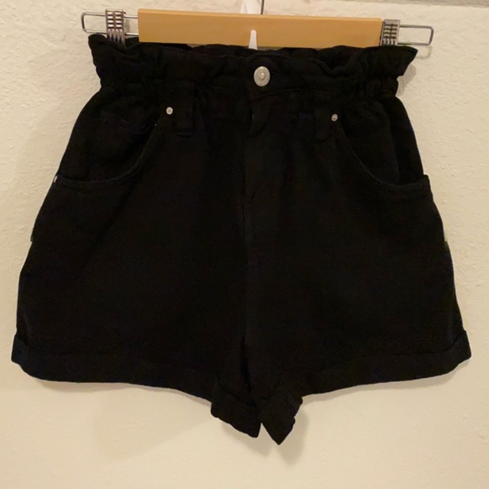 Bershka Black High Waist Paper bag  Short Womens Size 00